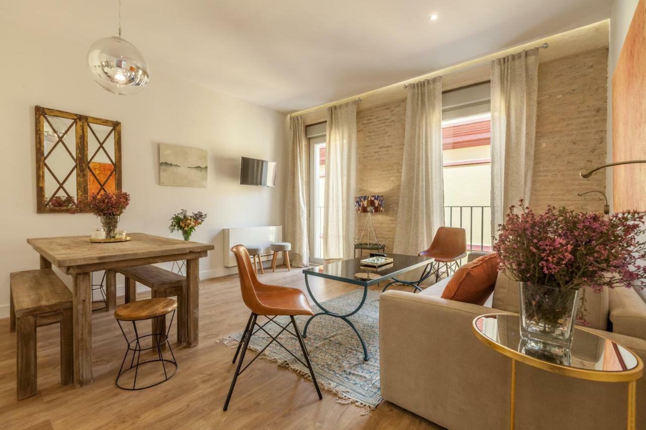 Apartamentos Rg Suites Jardines De Murillo Севилья Экстерьер фото
