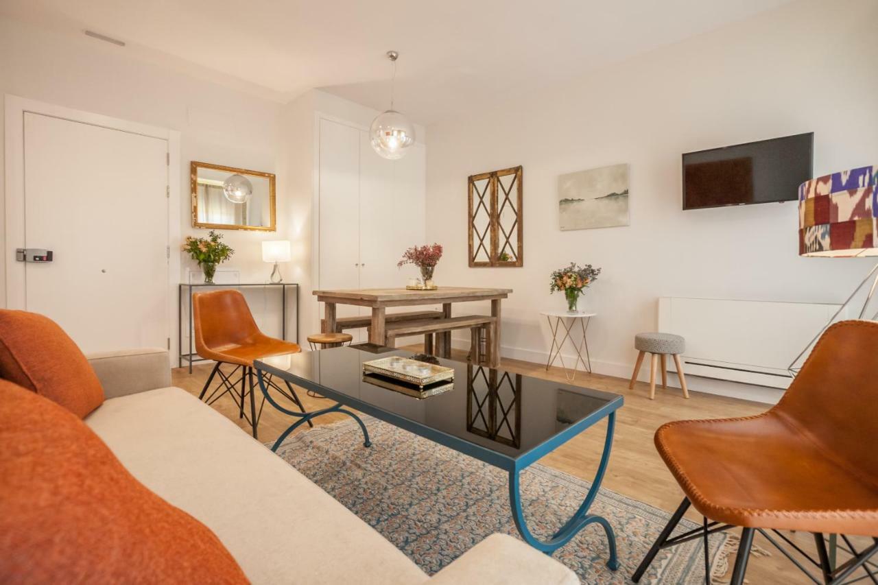 Apartamentos Rg Suites Jardines De Murillo Севилья Экстерьер фото
