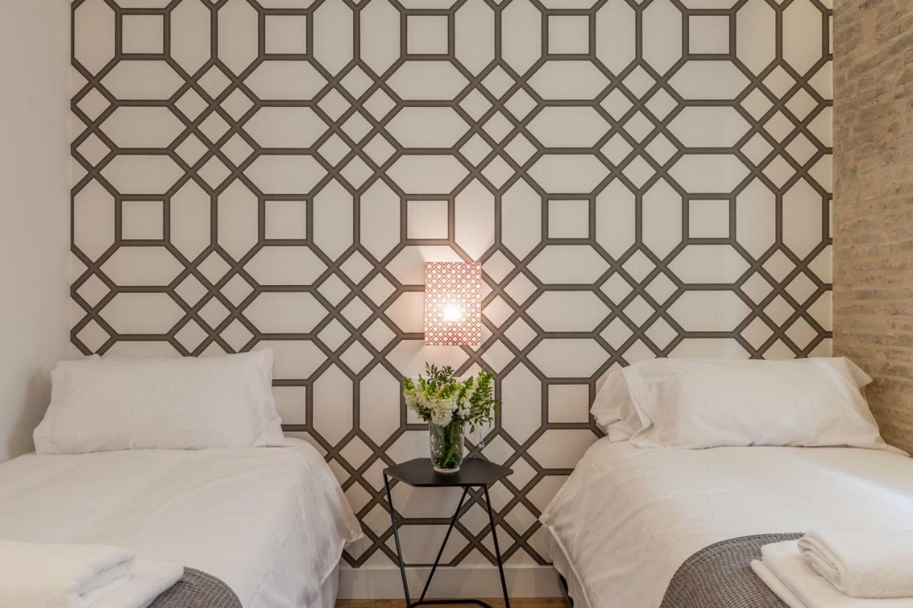 Apartamentos Rg Suites Jardines De Murillo Севилья Экстерьер фото