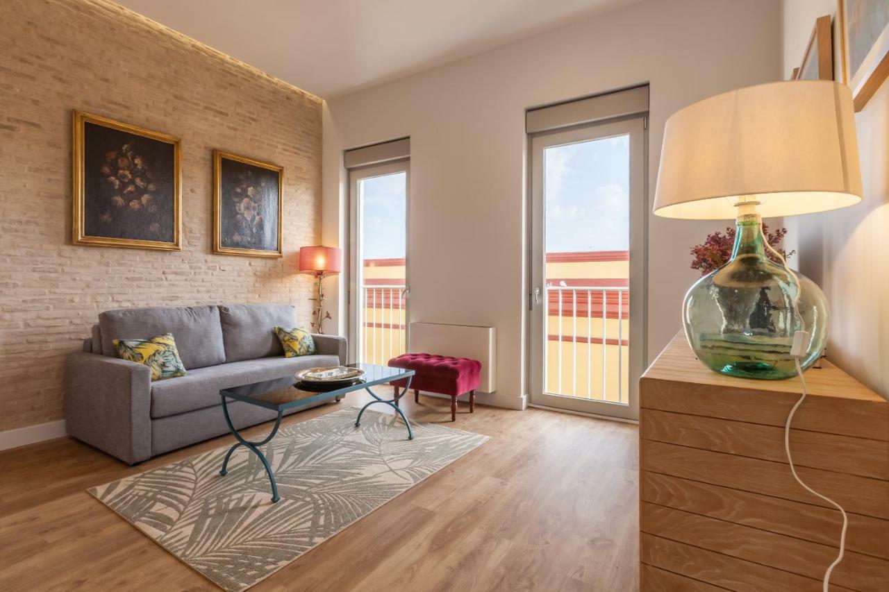 Apartamentos Rg Suites Jardines De Murillo Севилья Экстерьер фото