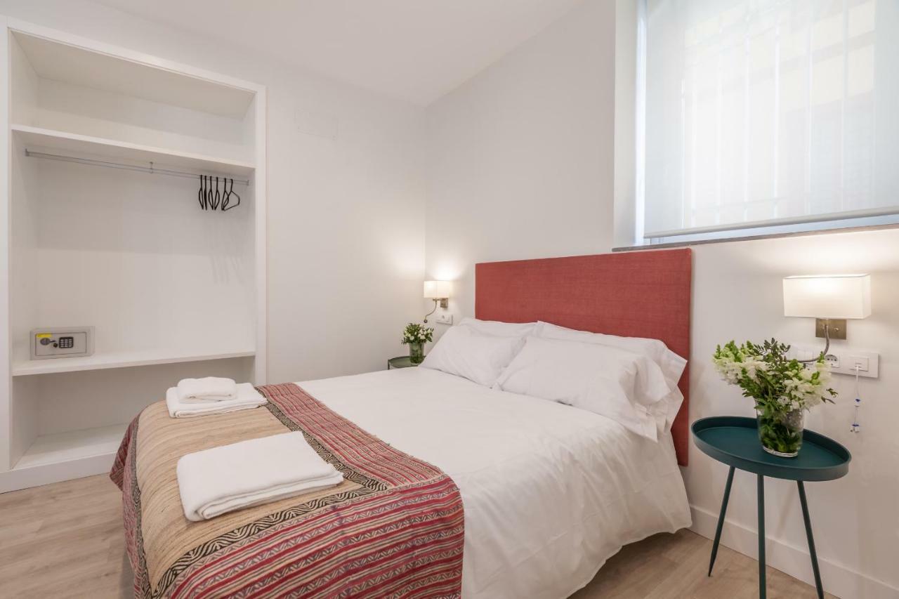 Apartamentos Rg Suites Jardines De Murillo Севилья Экстерьер фото